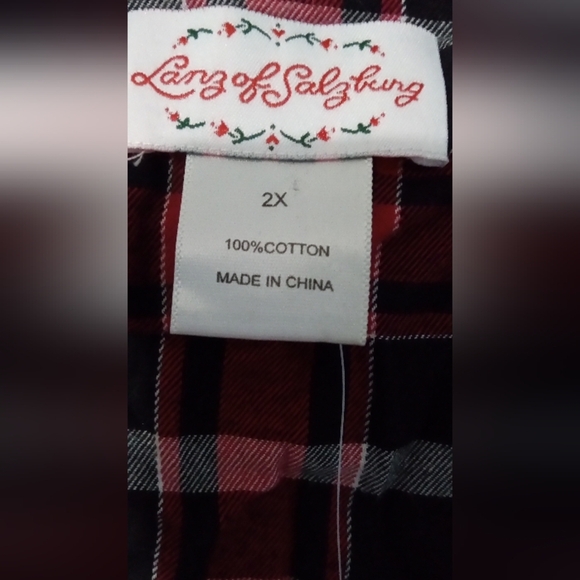 Chic Red and Black Plaid Midi Dress - Picture 4 of 4